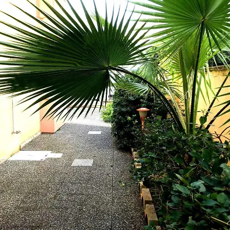 Con Giardino Sul Mare 公寓